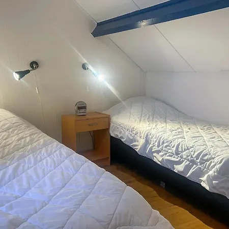 2 Bedroom Beautiful In Holiday home