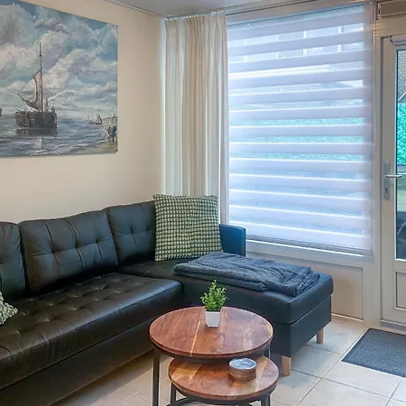 2 Bedroom Beautiful In Holiday home Egmond aan Zee